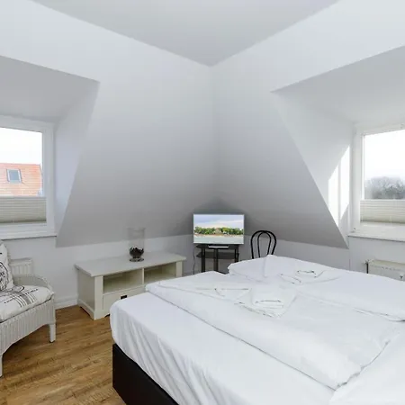 Haus Olymp 33 West Maisonette Strandnah Aufzug Ostseebad Kühlungsborn