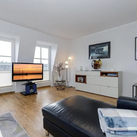 Haus Olymp 33 West Maisonette Strandnah Aufzug Apartamento Ostseebad Kühlungsborn