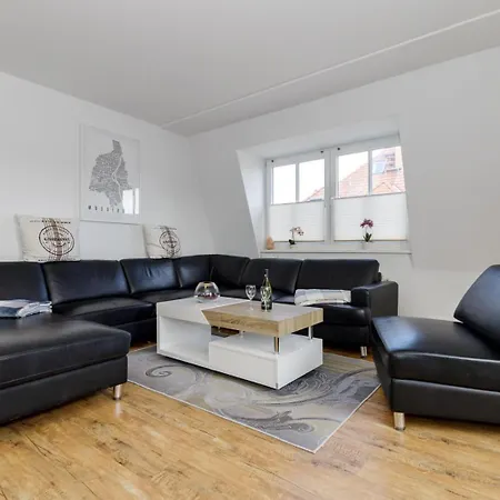 Haus Olymp 33 West Maisonette Strandnah Aufzug